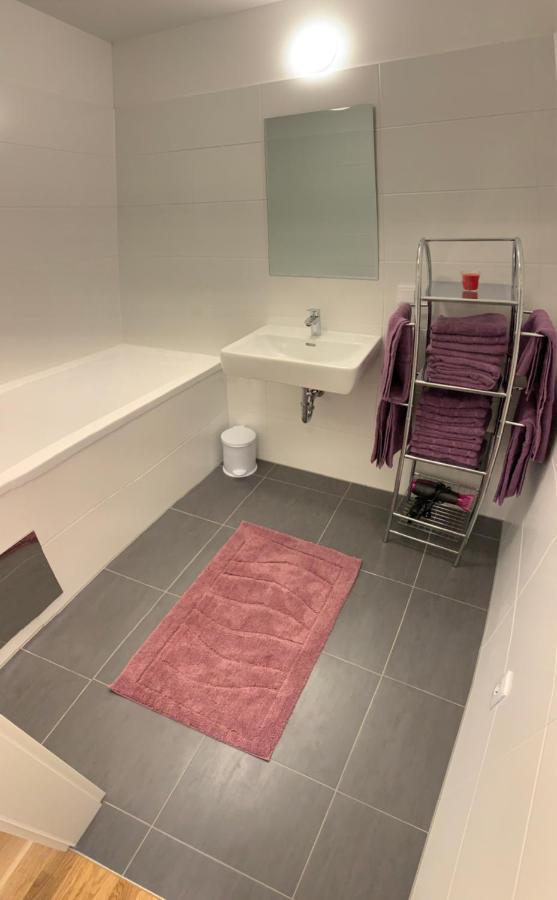 Modern Airconditioned City Apartment Close To Vic Wien Eksteriør billede
